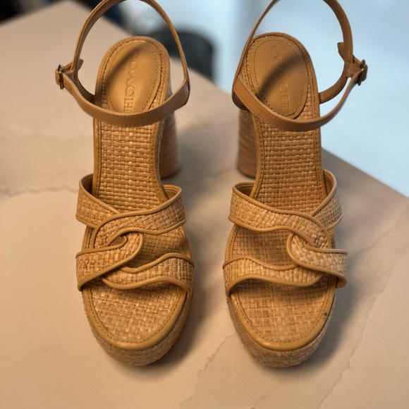 Size 9 - Coach Talina Raffia Sandal - Picture 8 of 9